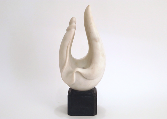 Conch Shell - White and Black Marble (42 cm)