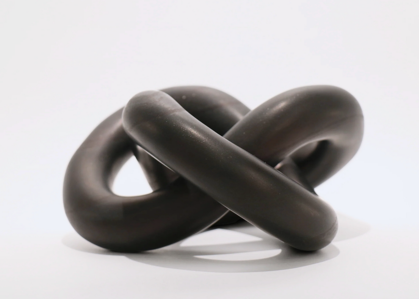 Endless Knot - Black Marble (19 cm)