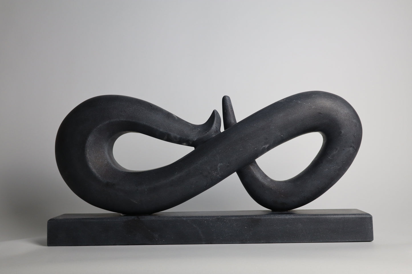 Infinite Flame - Black marble (46 cm)