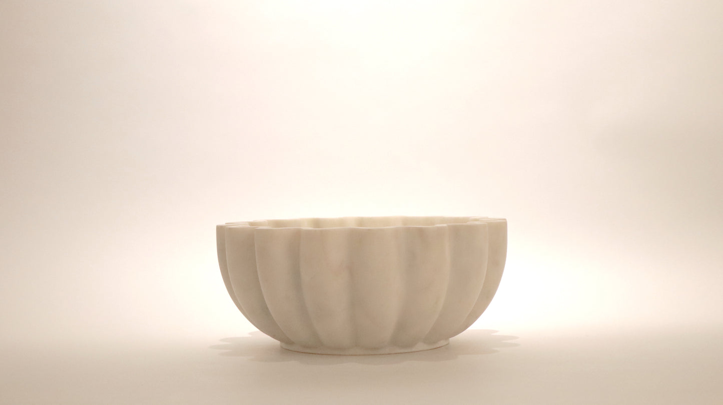 The Bowl I - White Marble (31 cm)