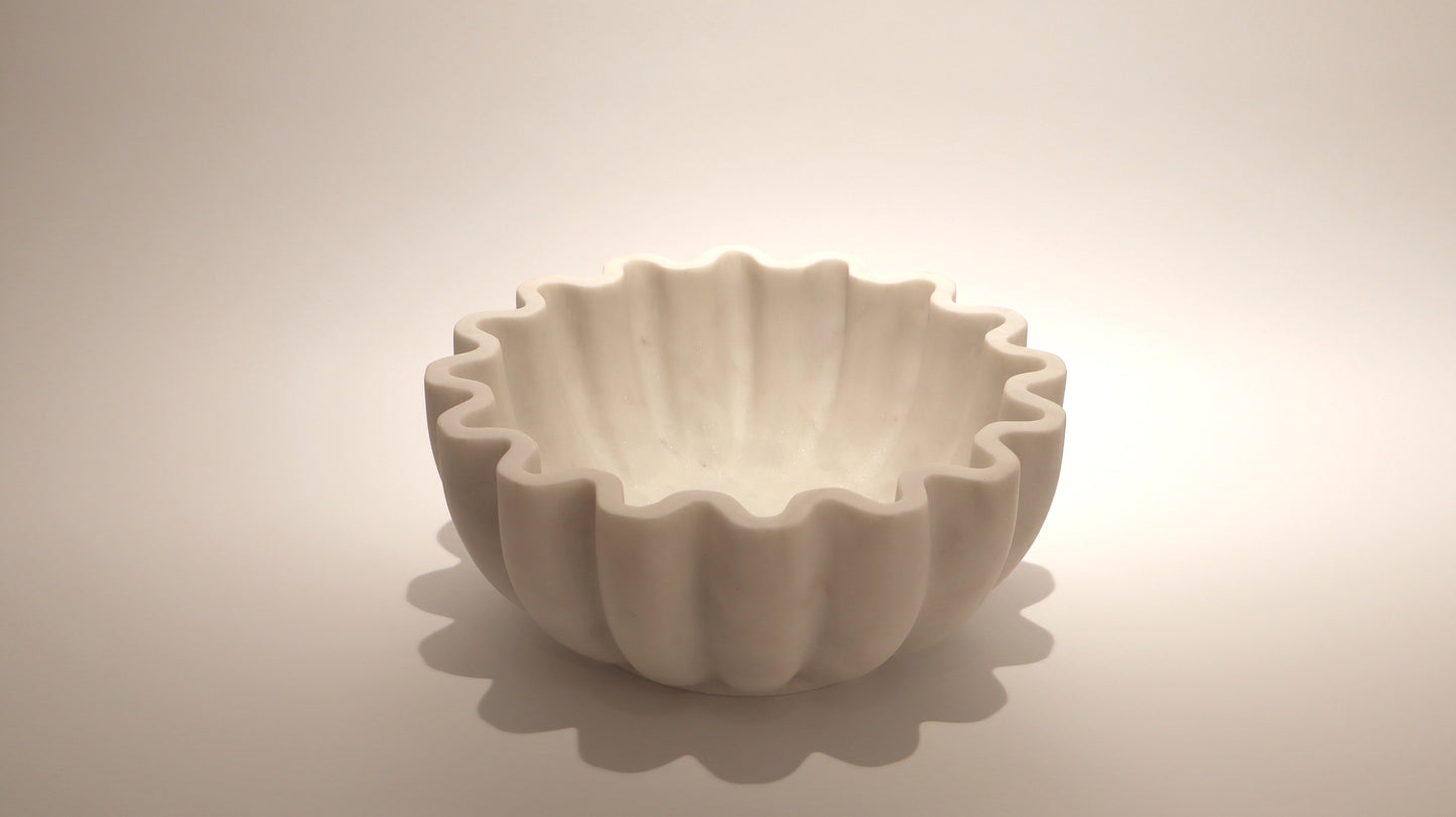 The Bowl I - White Marble (31 cm)