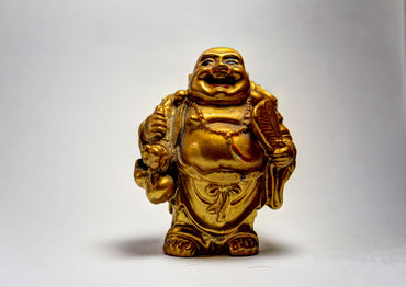 How to Use Buddha Good Luck Charms?