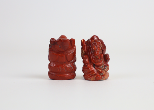 Tiny Red Jade Ganesha (3.5 cm)