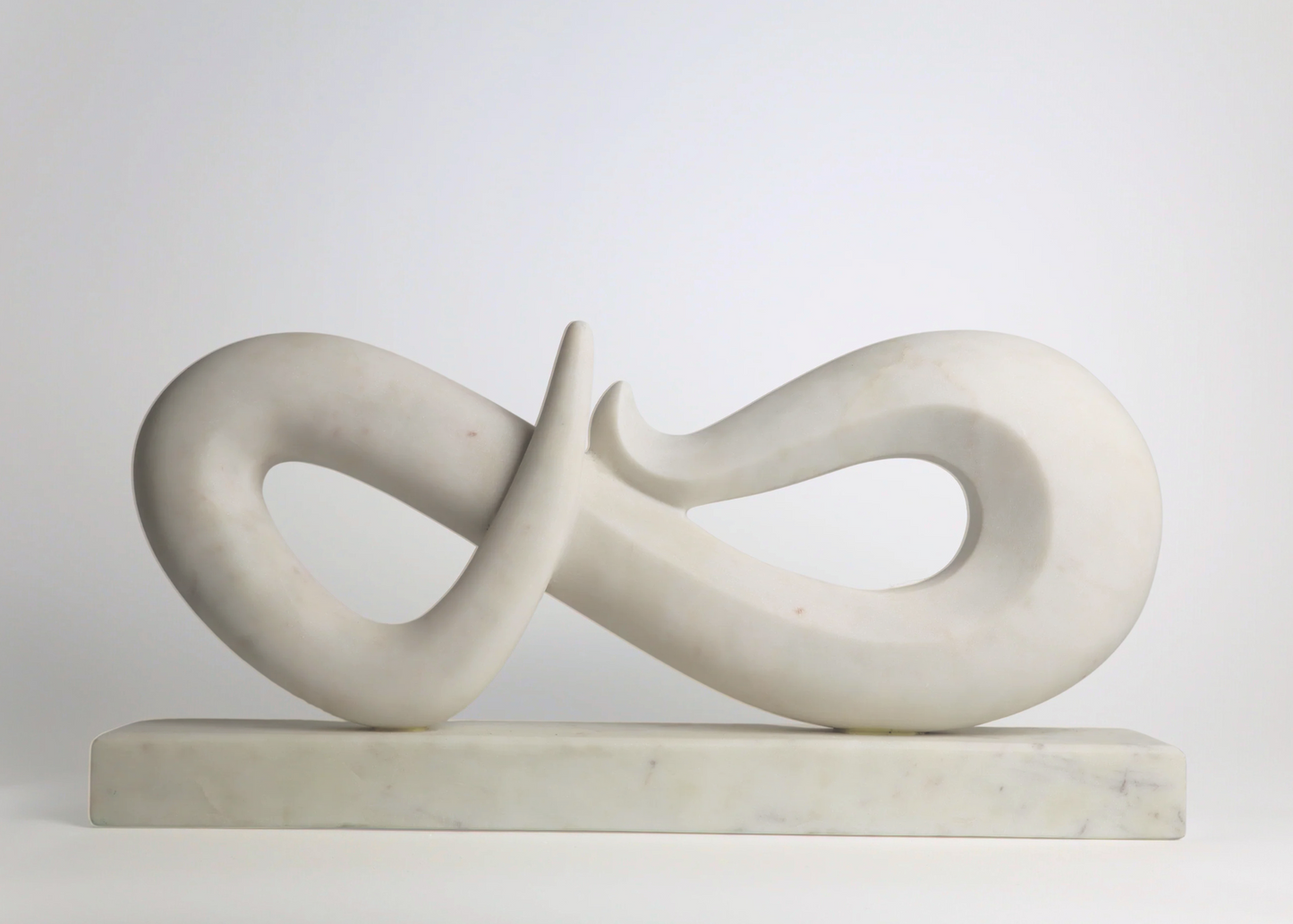 Infinite Flame - White marble (46 cm)