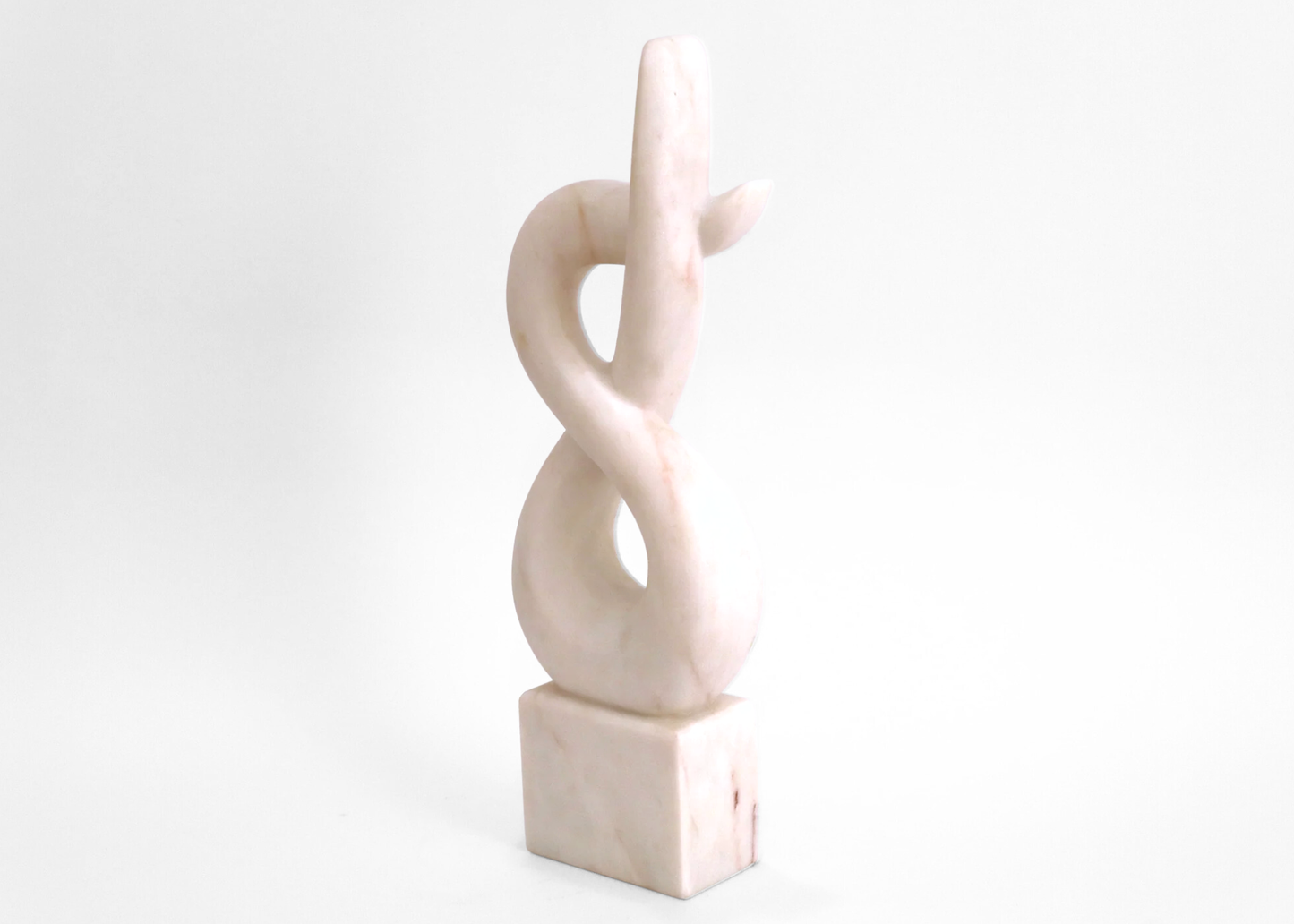Hearts' Flame - White Marble (48 cm)