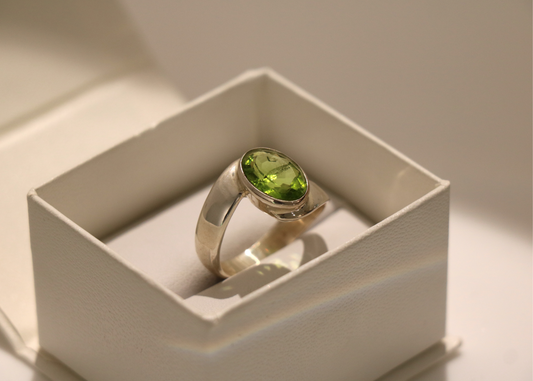 Faceted Peridot Ring (Sterling Silver)